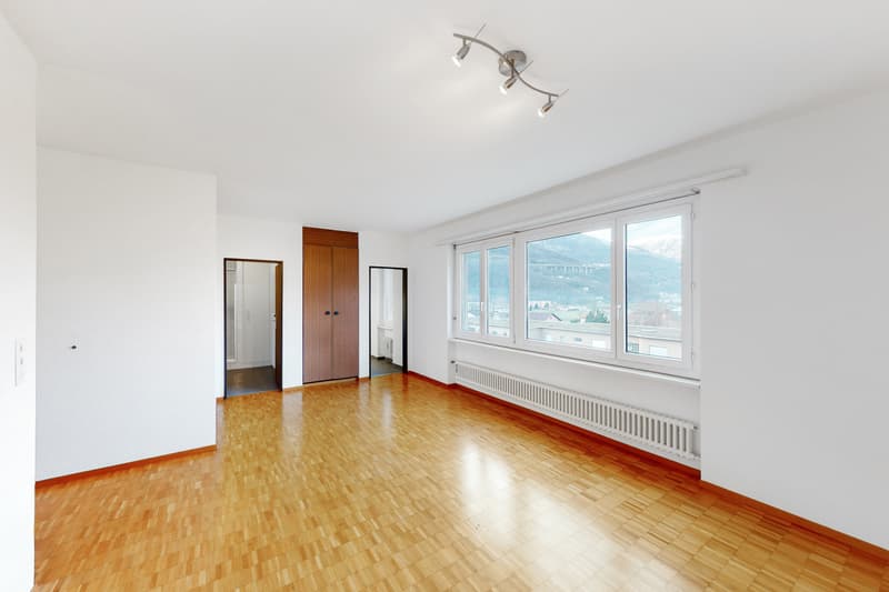 Bright living space surrounded by greenery with exclusive promotion (2)