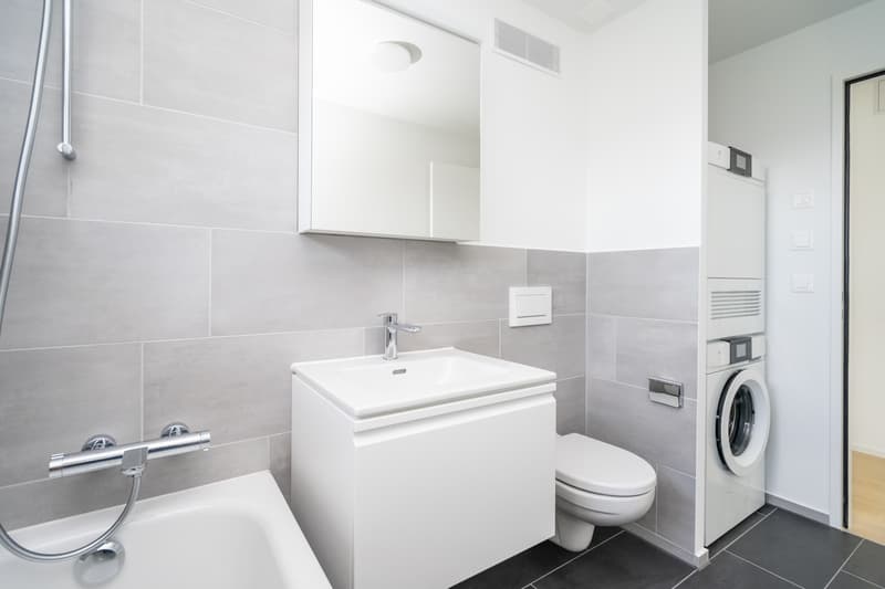 Vivre moderne entre ville et nature ! Appartement 2,5 pièces à Schöngrün (7)