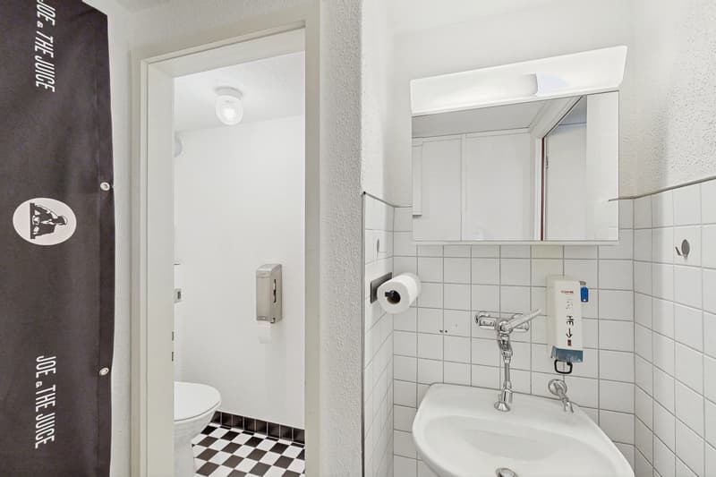 Attractive office space on Rennweg (10)