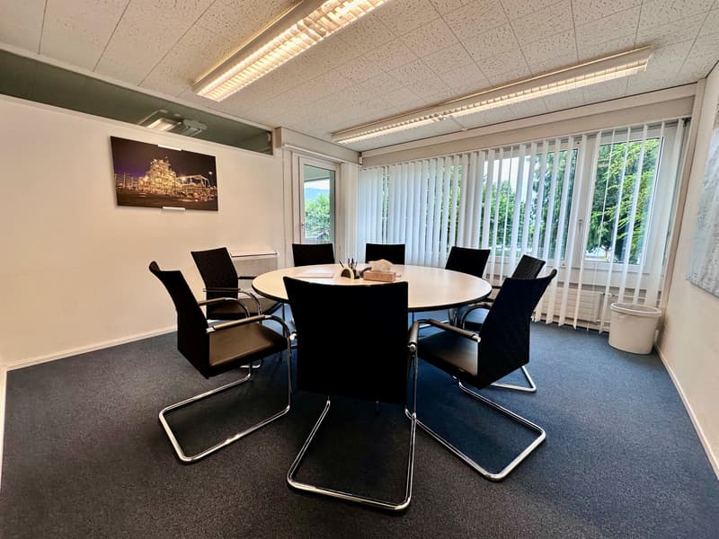 Commercial space for rent in a central location in Zug - limited until 30.11.2028 (2)