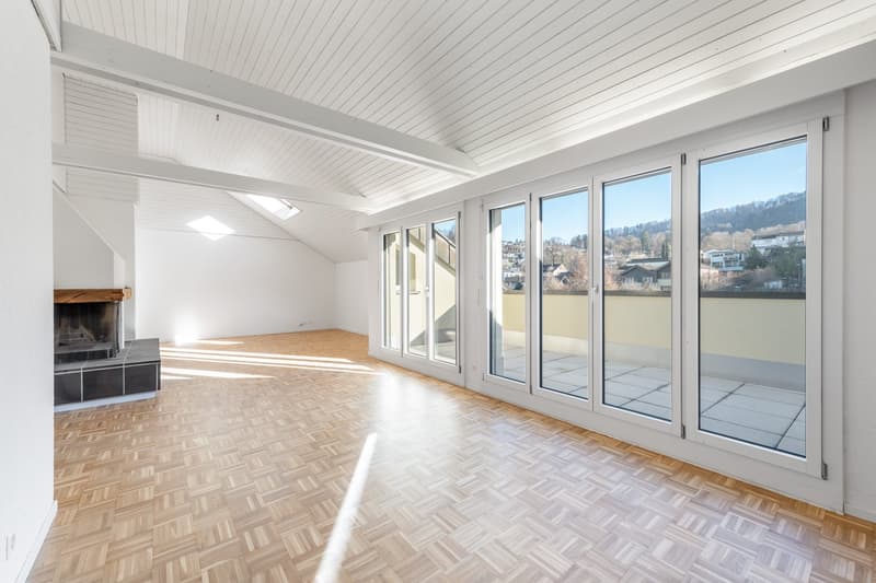 Platz für die ganze Familie frisch sanierte 5.5 Zimmer-Dachwohnung (3)