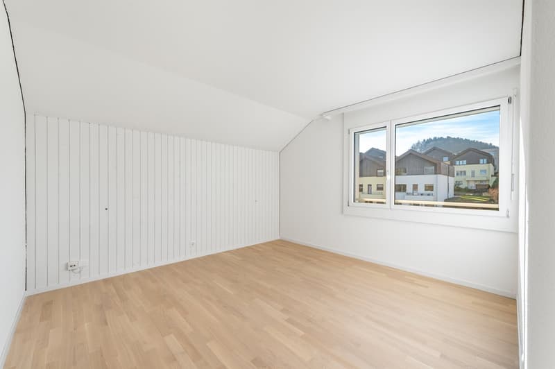 Platz für die ganze Familie frisch sanierte 5.5 Zimmer-Dachwohnung (10)