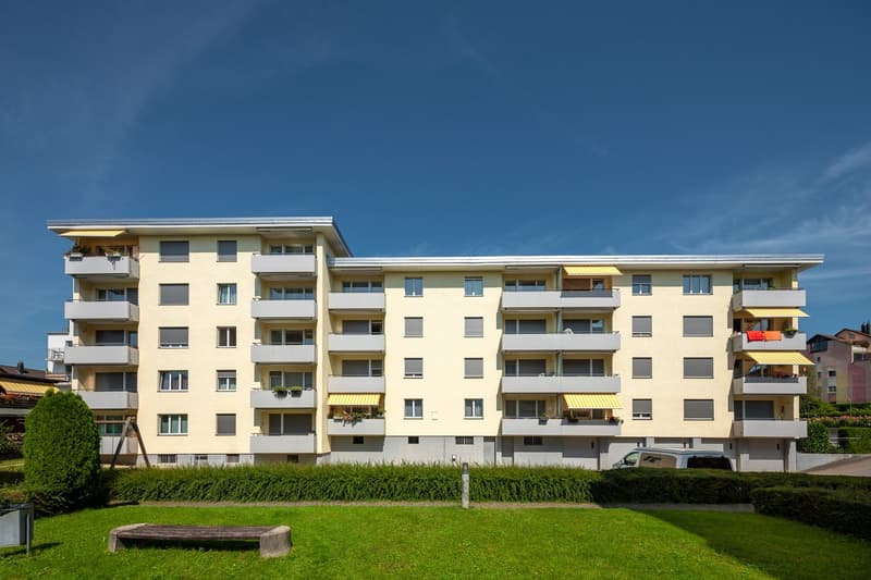 Abstellplatz in Jona zu vermieten. (2)