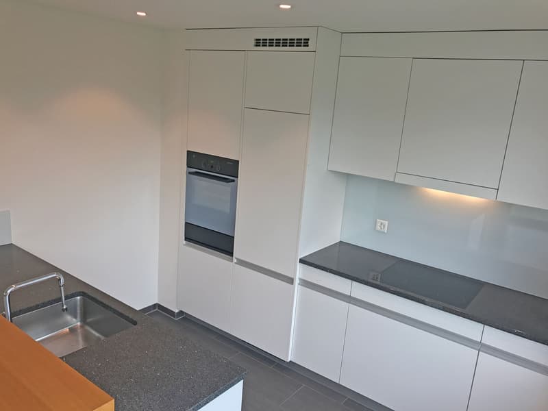 Modernly equipped family apartment with large balcony (6)
