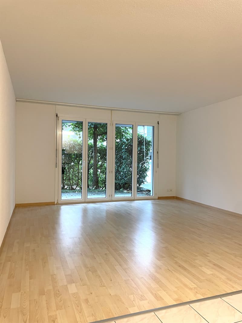 Superbe objet d'habitation avec espace de séjour ! (5)
