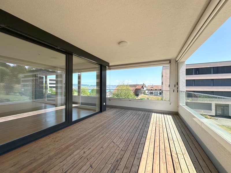 La tua nuova oasi di benessere con vista sul lago! (12)