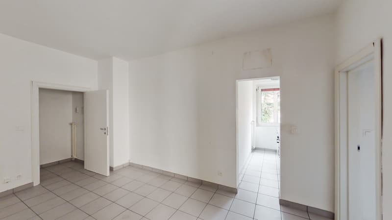 Helles Apartment in strategischer Lage in Molino Nuovo (4)
