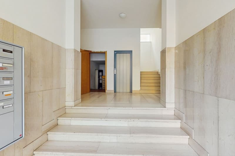 Camere singole in locazione allultimo piano posizione strategica (7)