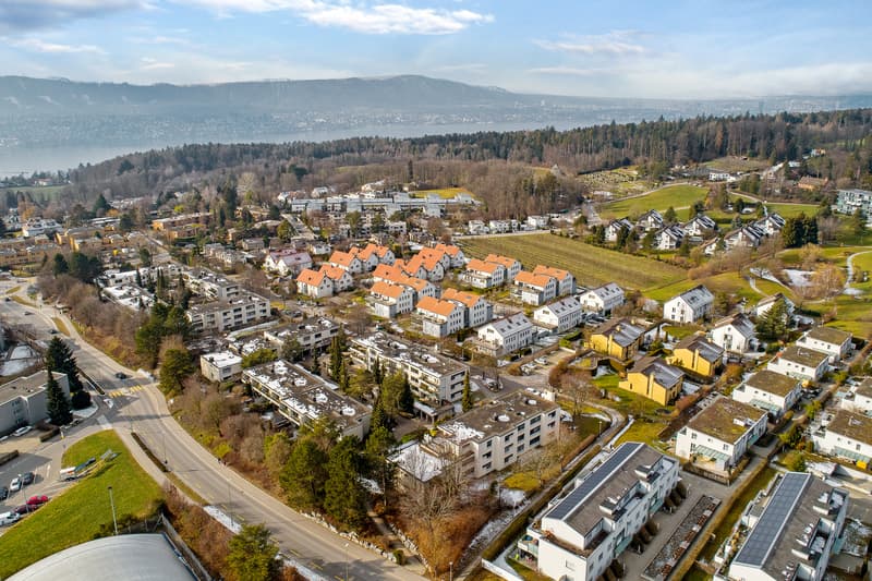 Appartement dans un endroit calme avec vue sur les Alpes (1)