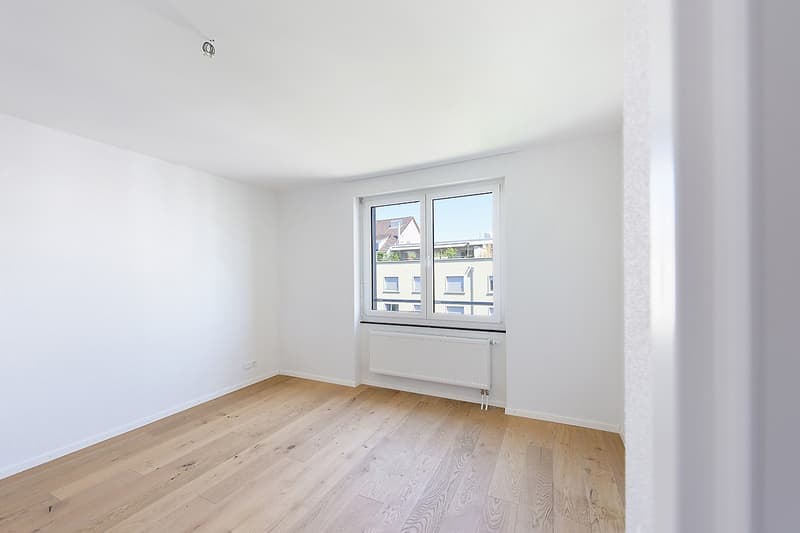 Modern apartment with private laundry tower (4)