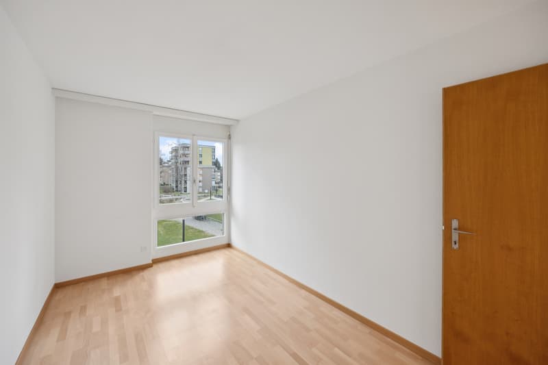 Geräumige 4.5-Zimmer-Wohnung in begehrter Lage! (4)
