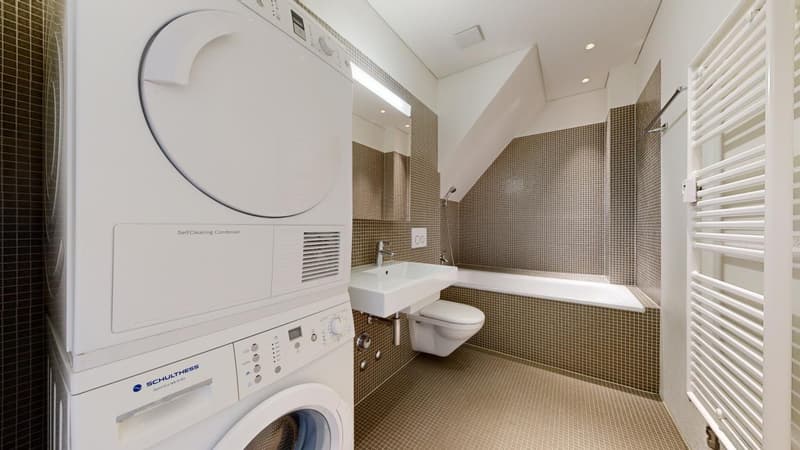 Renovated old building apartment in the popular Enge quarter! (6)