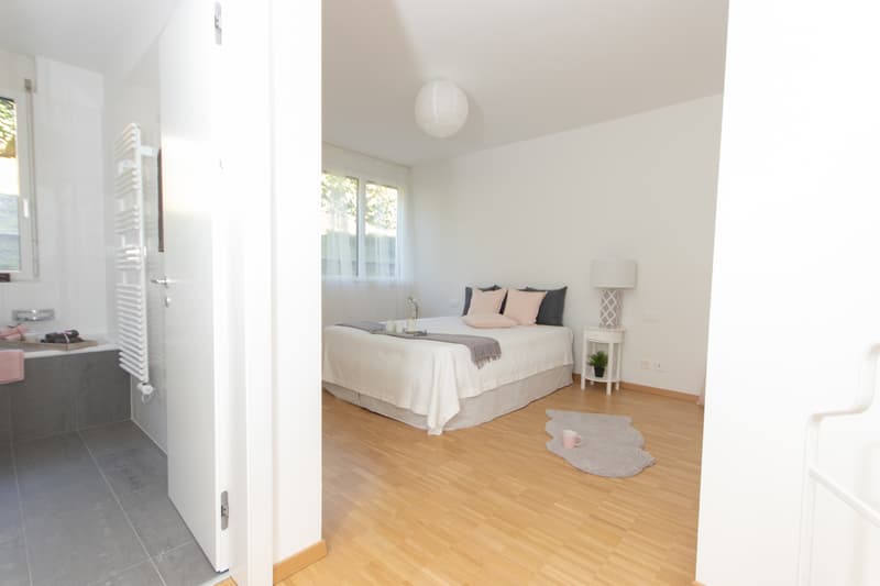 Elegance and panorama: breathtaking lake view, just two steps from the center (6)