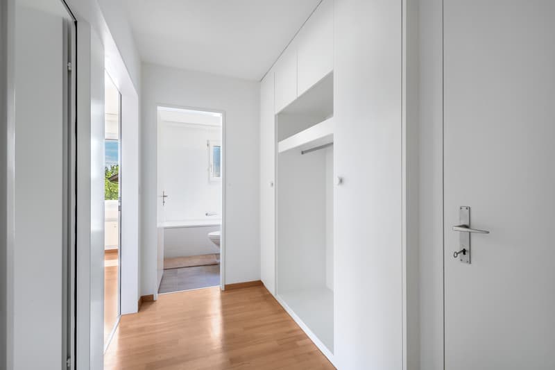Dachwohnung mit Cheminée - befristet - 30.06.2027 (4)