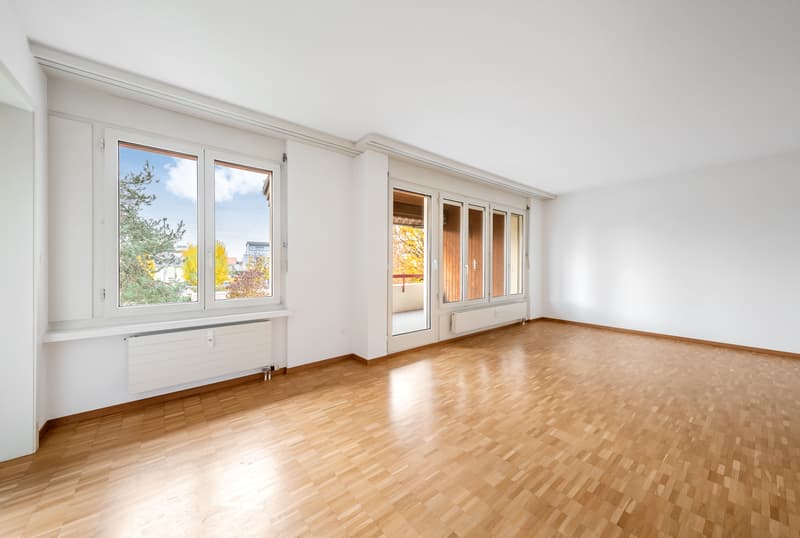 Dachwohnung mit Cheminée - befristet - 30.06.2027 (2)