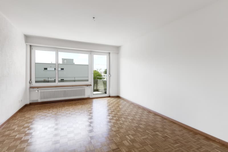 Attraktive Wohnung in der Nähe vom Flughafen Kloten (3)