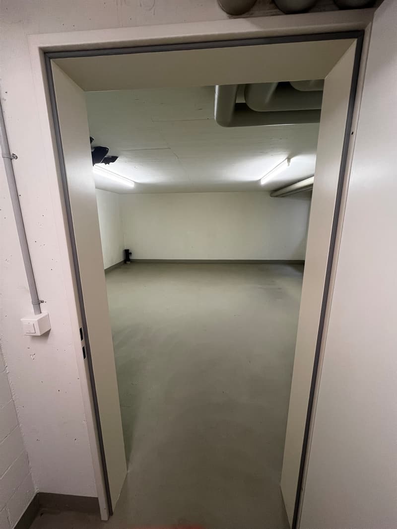 Bastelraum zu vermieten (2)