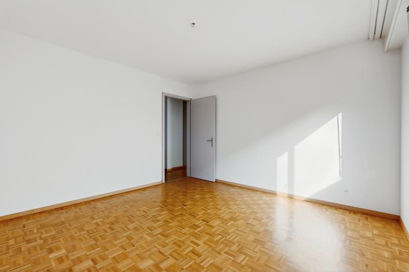 Spacieux logement à louer à Montreux (5)