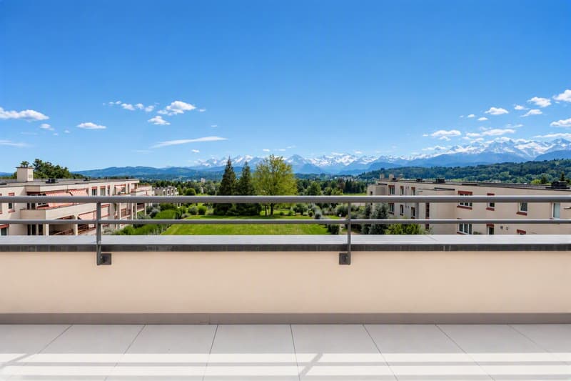 Modernes Wohnen mit Ausblick - sanierte 3.5-Zimmer-Maisonette. (1)