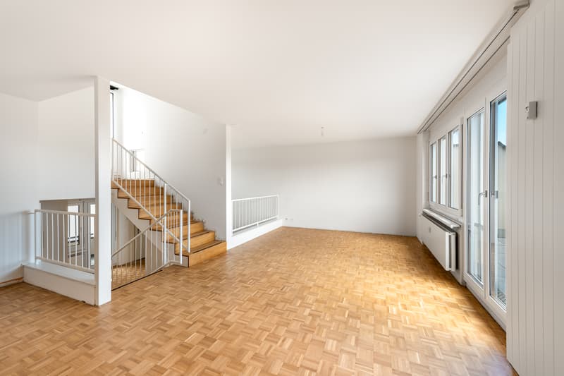 Modernes Wohnen mit Ausblick - sanierte 3.5-Zimmer-Maisonette. (9)