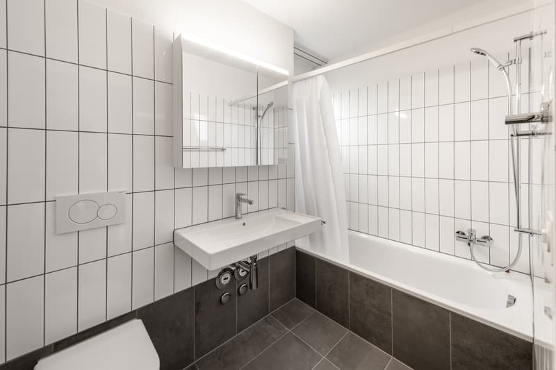 Modernes Wohnen mit Ausblick - sanierte 3.5-Zimmer-Maisonette. (5)