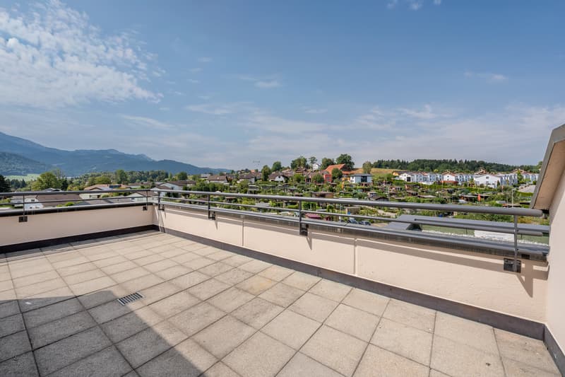 Modernes Wohnen mit Ausblick - sanierte 3.5-Zimmer-Maisonette. (12)