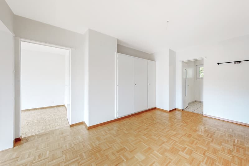 Idéalement situé dans un immeuble convivia l! (5)