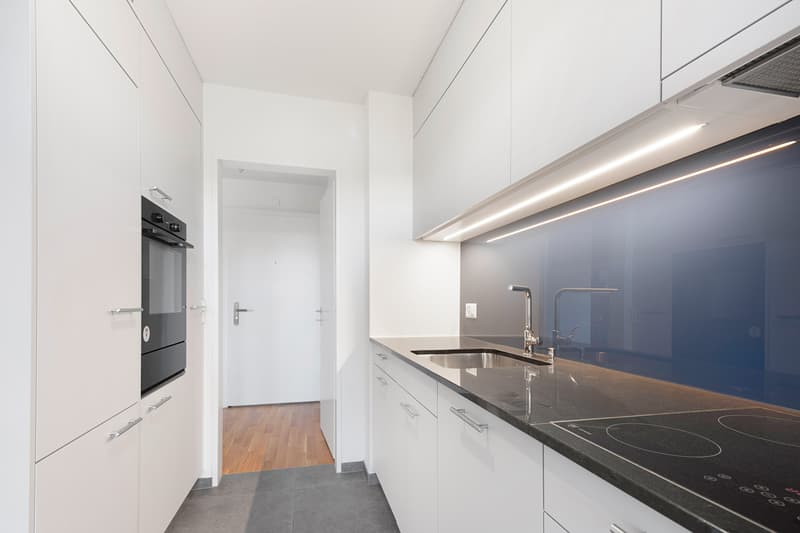 Schöne und helle Wohnung in grüner Umgebung (3)