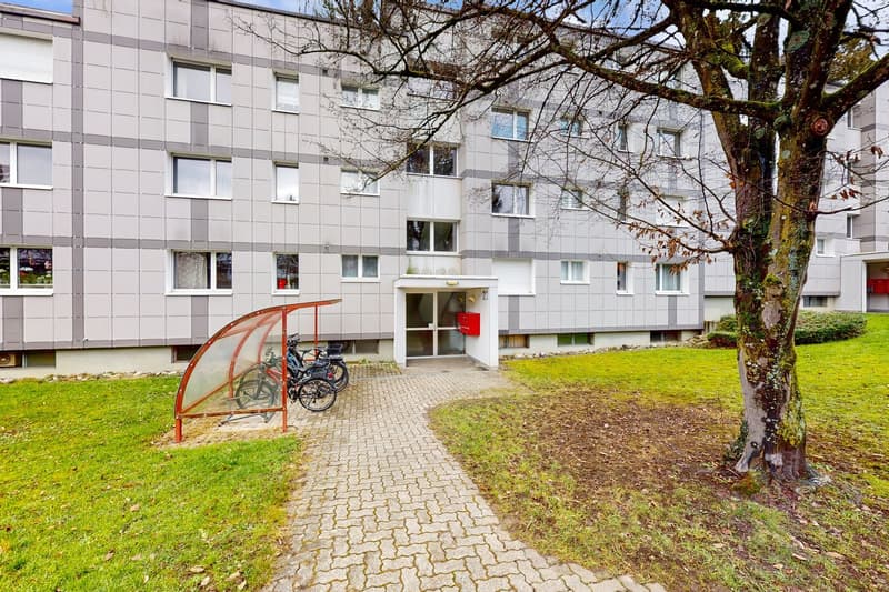 Familienfreundliche Überbauung im Grünen (2)