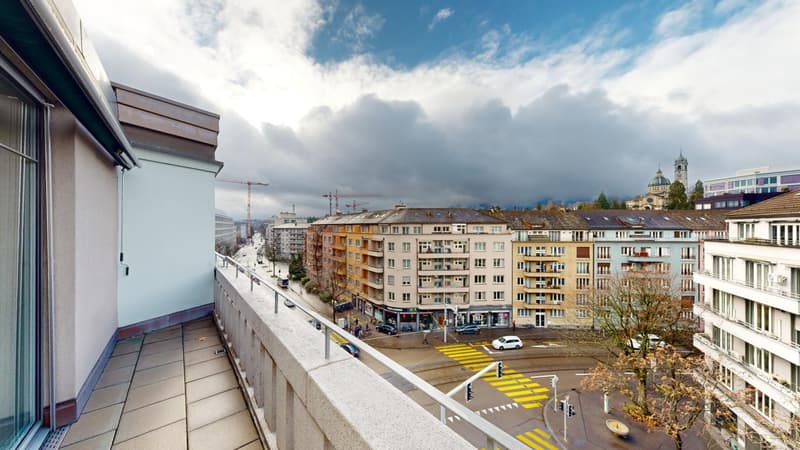 Hochwertige Altbauwohnung - Ihre neue Wohlfühloase im Enge-Quartier! (12)