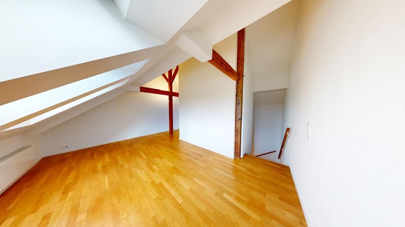 Hochwertige Altbauwohnung - Ihre neue Wohlfühloase im Enge-Quartier! (8)