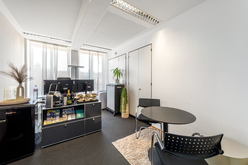 Repräsentative Bürofläche an zentraler Lage in Wohlen (8)