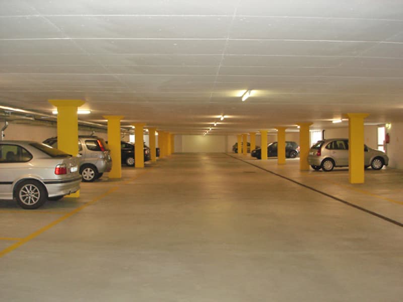 Einstellplatz zu vermieten (2)