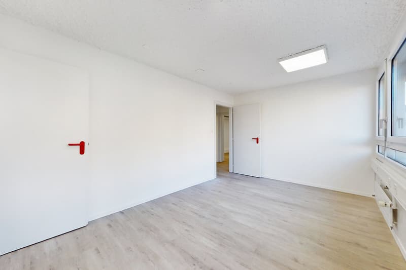 Bureaux fonctionnels et lumineux à proximité immédiate de la gare (5)