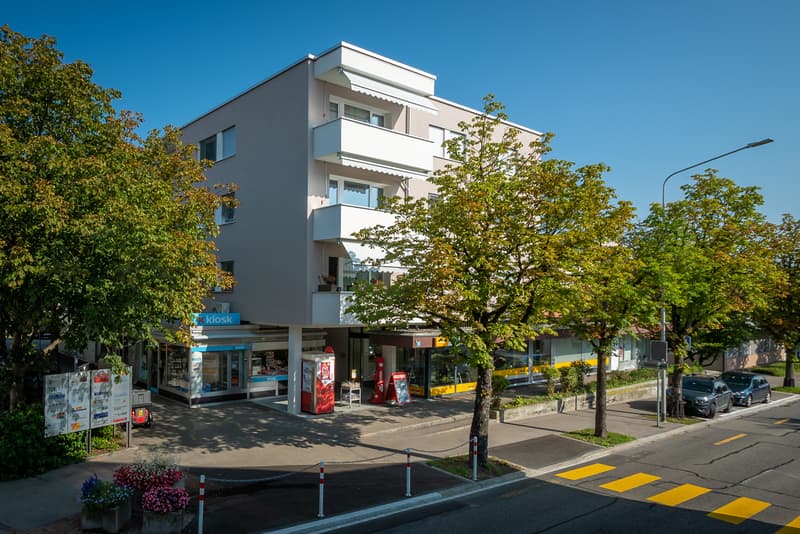 Zentrale Gewerbefläche in Rümlang zu vermieten (2)