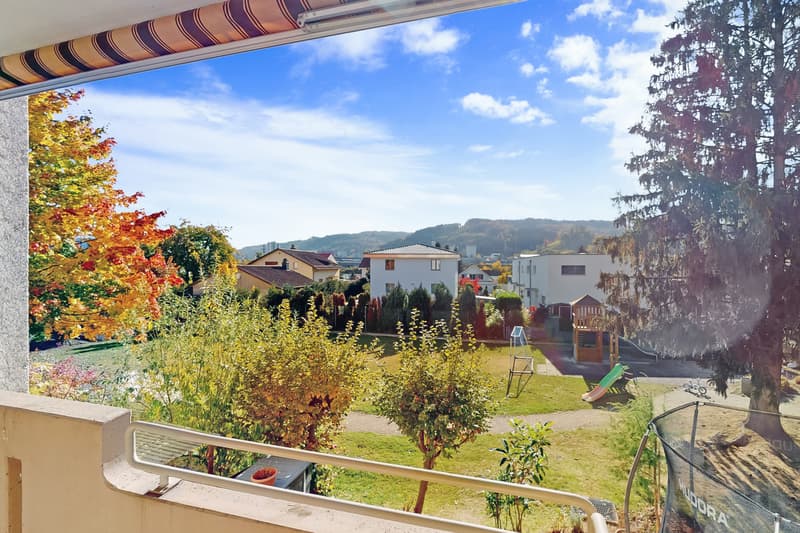 Grosszügige Wohnung mit Balkon (7)