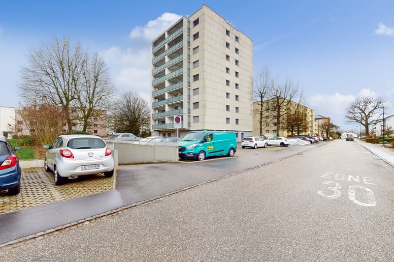 Platz für die ganze Familie - An idealer Lage von Zofingen. (1)