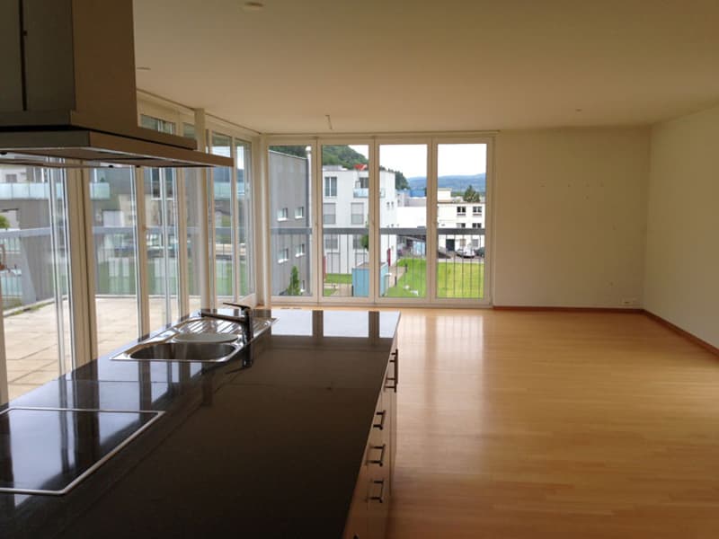 Einmalige Attikawohnung mit 2 Terrassen! (2)