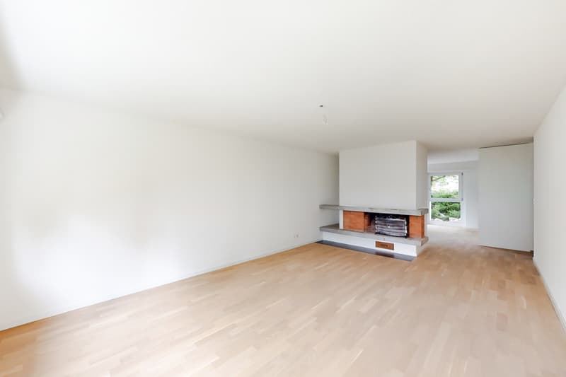 Moderne Wohnung mit Südbalkon (3)