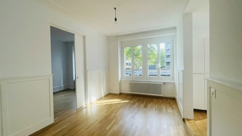 Zentral und komfortabel  4.5-Zimmer-Wohnung nahe Bahnhof Wiedikon (3)