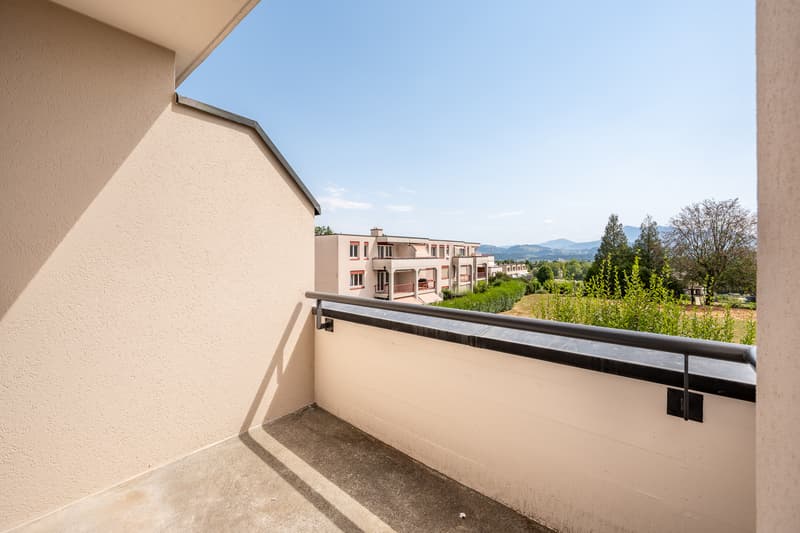 Modernes Wohnen mit Ausblick - sanierte 3.5-Zimmer-Maisonette. (8)