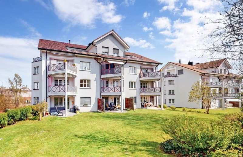 Lichtdurchflutete Wohnung für Singles (1)