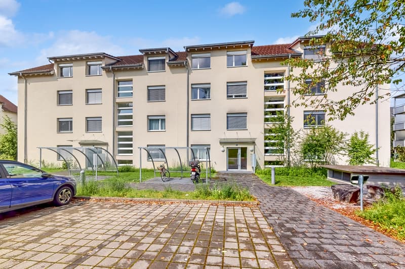 Ihr Rückzugsort mit eigenem Sitzplatz stilvoll wohnen, ruhig leben! (1)