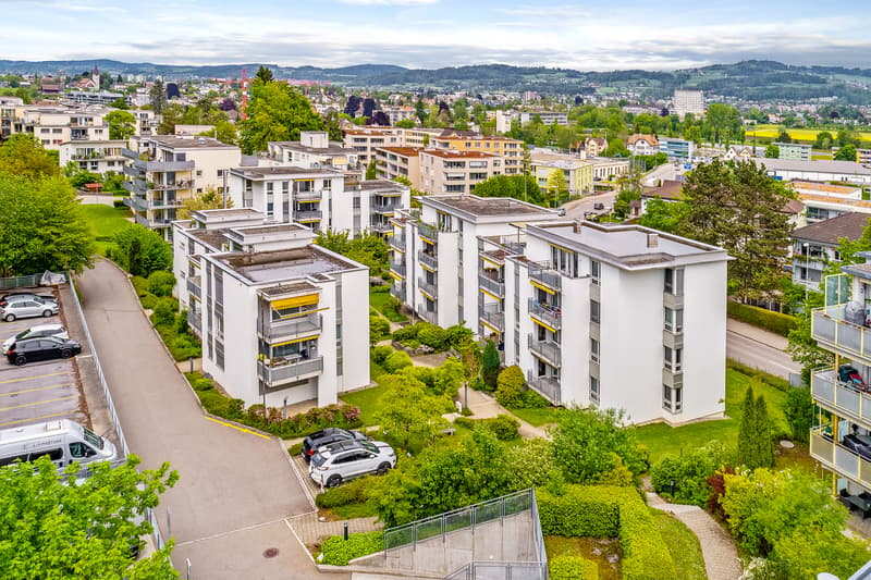 Gedeckter Abstellplatz zu vermieten (1)