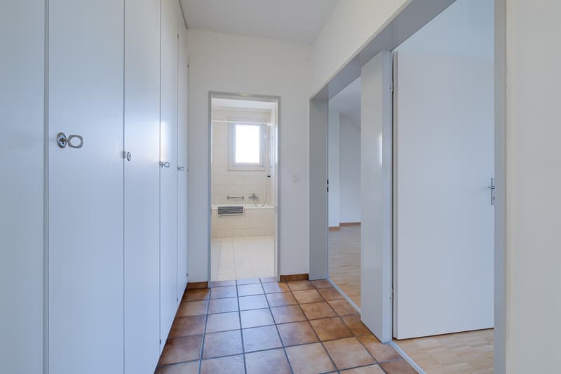 Grosszügige 3.5-Zimmerwohnung (9)