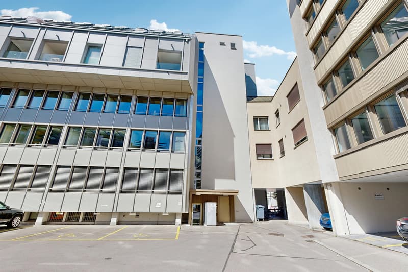 Moderne Singlewohnung in Zürich mit grosszügiger Dachterrasse! (1)
