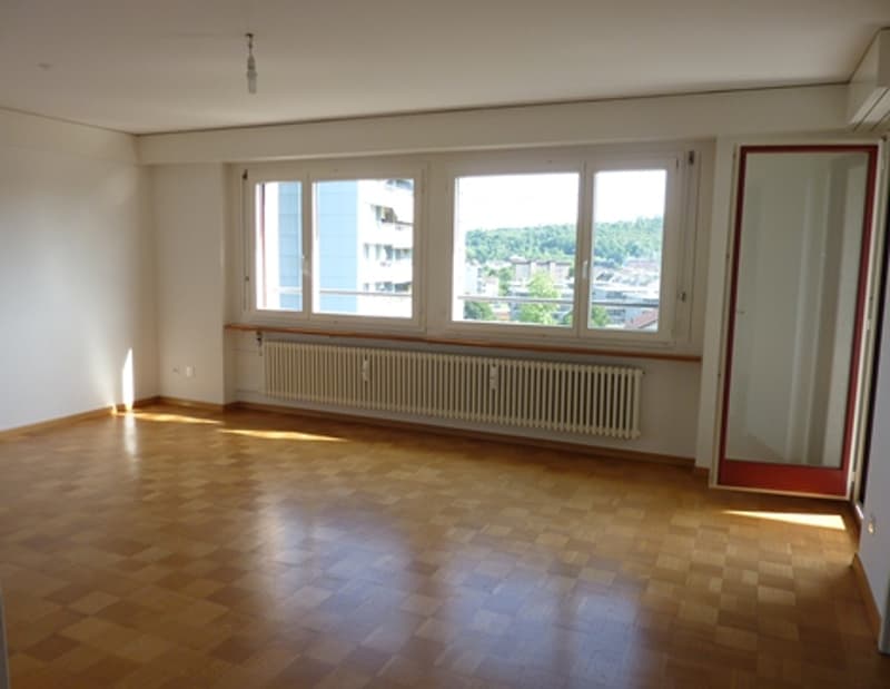 Heimelige Familienwohnung an zentraler Lage (2)