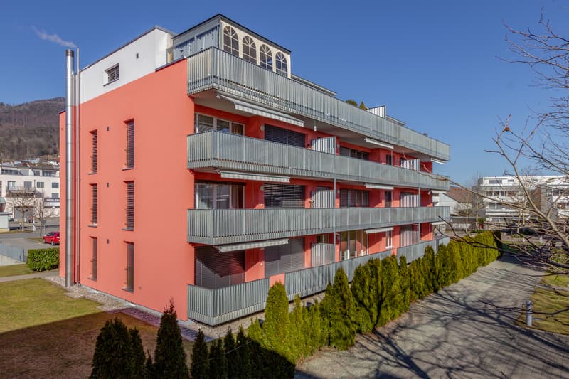 Moderne Wohlfühloase im Untergeschoss mit Sitzplatz (7)