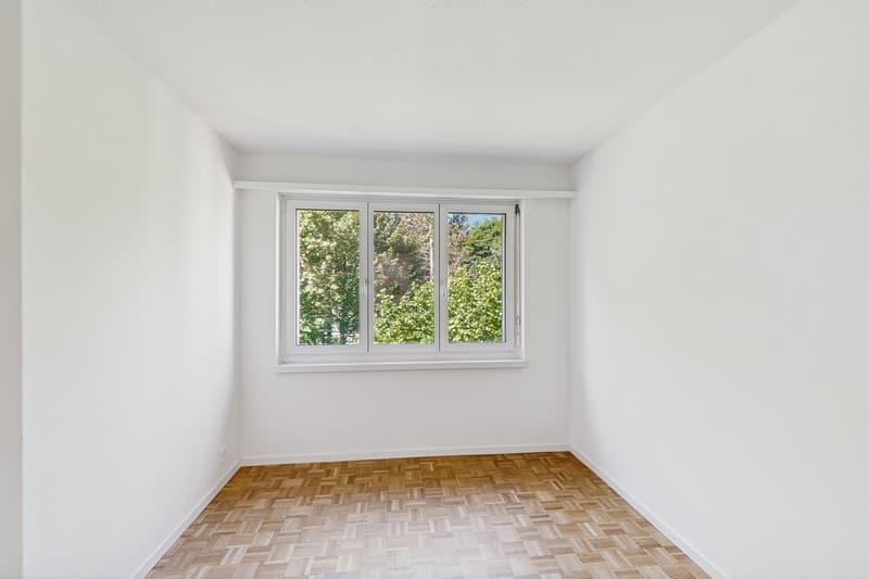 Modern wohnen in Schwerzenbach frisch saniert & bestens angebunden! (4)
