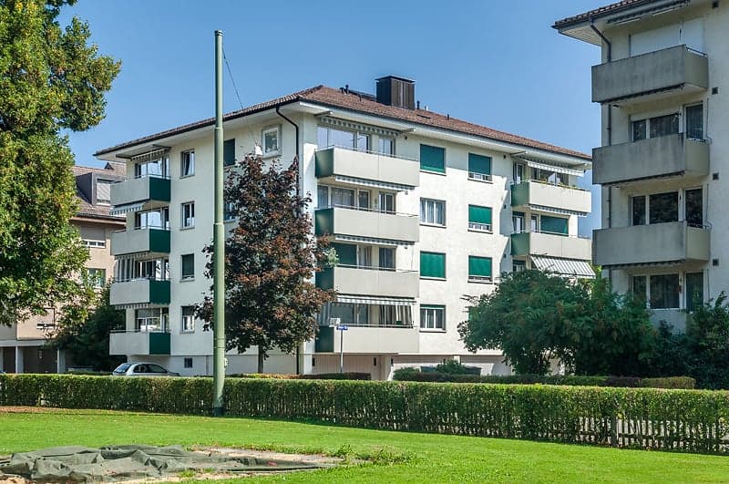 Lichtdurchflutete Wohnung an zentraler Lage (2)